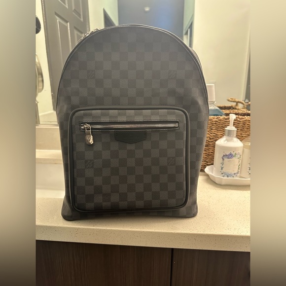 Louis Vuitton Josh Backpack - Picture 3 of 9